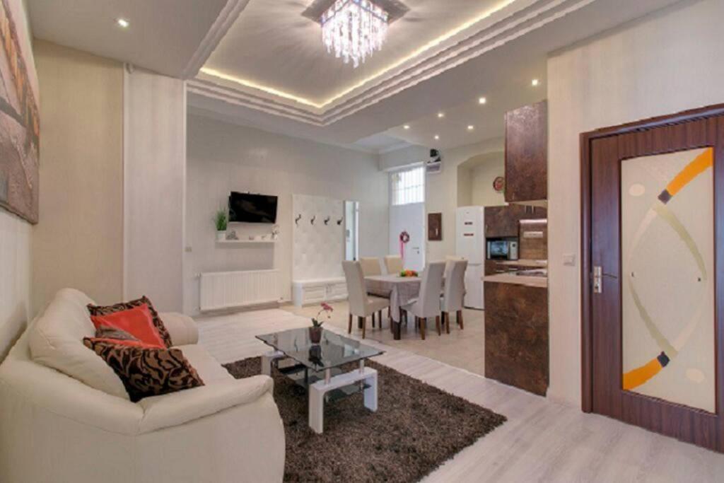 Super Central Apartment بودابست المظهر الخارجي الصورة